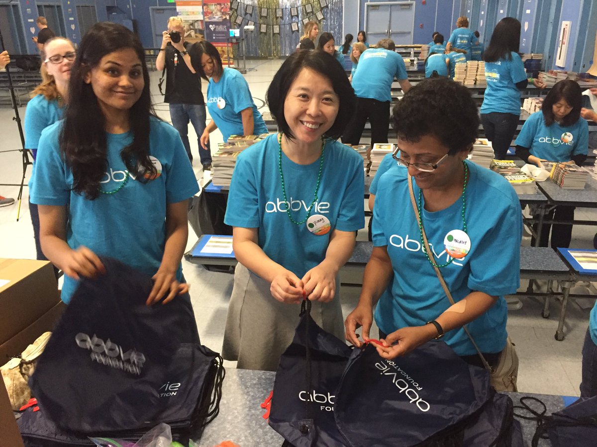 DavidFryrear's tweet photo. #AbbVieGivesBack making a Remarkable Difference in students' lives. https://t.co/Cy6JWRDBwd