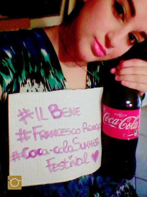 Alessia061's tweet photo. Vai gande Fraaa!!!♡ #CocacolaSummerFestival @RengaOfficial @rtl1025 #IlBene @RengasAngels lamiacanzonedellestatee!♡ https://t.co/2GtK8co8j9