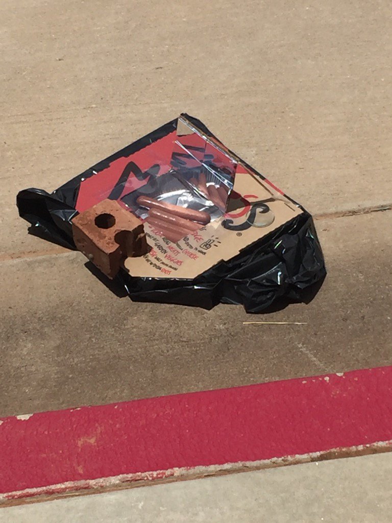 robinwolfe's tweet photo. This is what teachers do on their summer vacation. #EDSTEMA #solaroven #hotdogs #cpsreds #oklaed #oksci https://t.co/NrM2rkSBfF