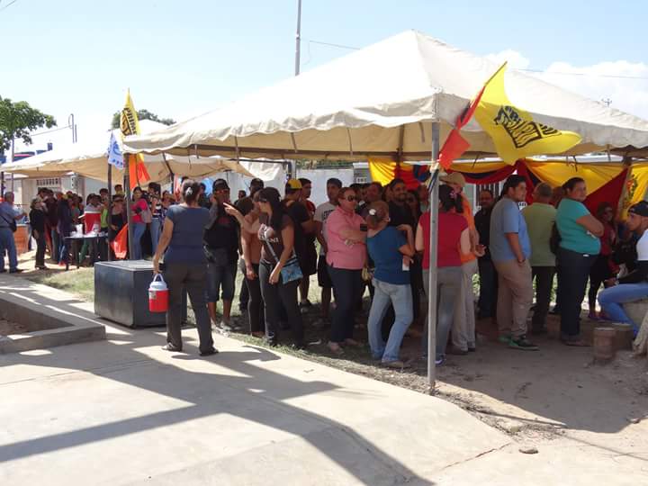 LuisAObertoR's tweet photo. ¡Vzla nos necesita! Hoy todos los jóvenes zulianos a validar en los puntos habilitados por el CNE #OperacionRemate https://t.co/ySibwsSVZl