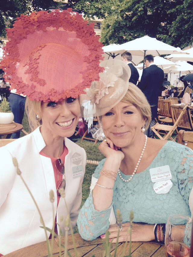 I went to Ascot as a spectator &amp; met Laura Berry. Big thanks to Julie Kenny of Buy Design, Crookstown for the Hats!