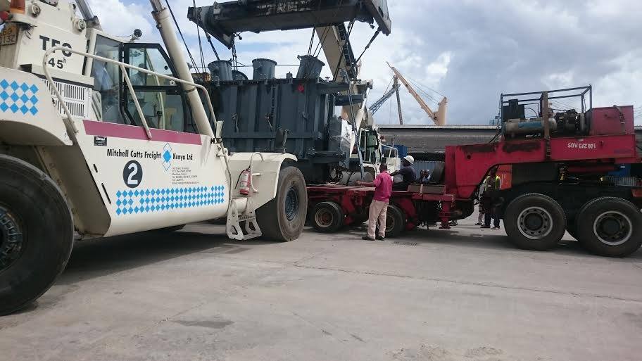 mitchellcottske's tweet photo. No cargo is too small or too large for us to handle. Welcome to the home of logistics solutions for all your cargo. https://t.co/MJhOwisjrR