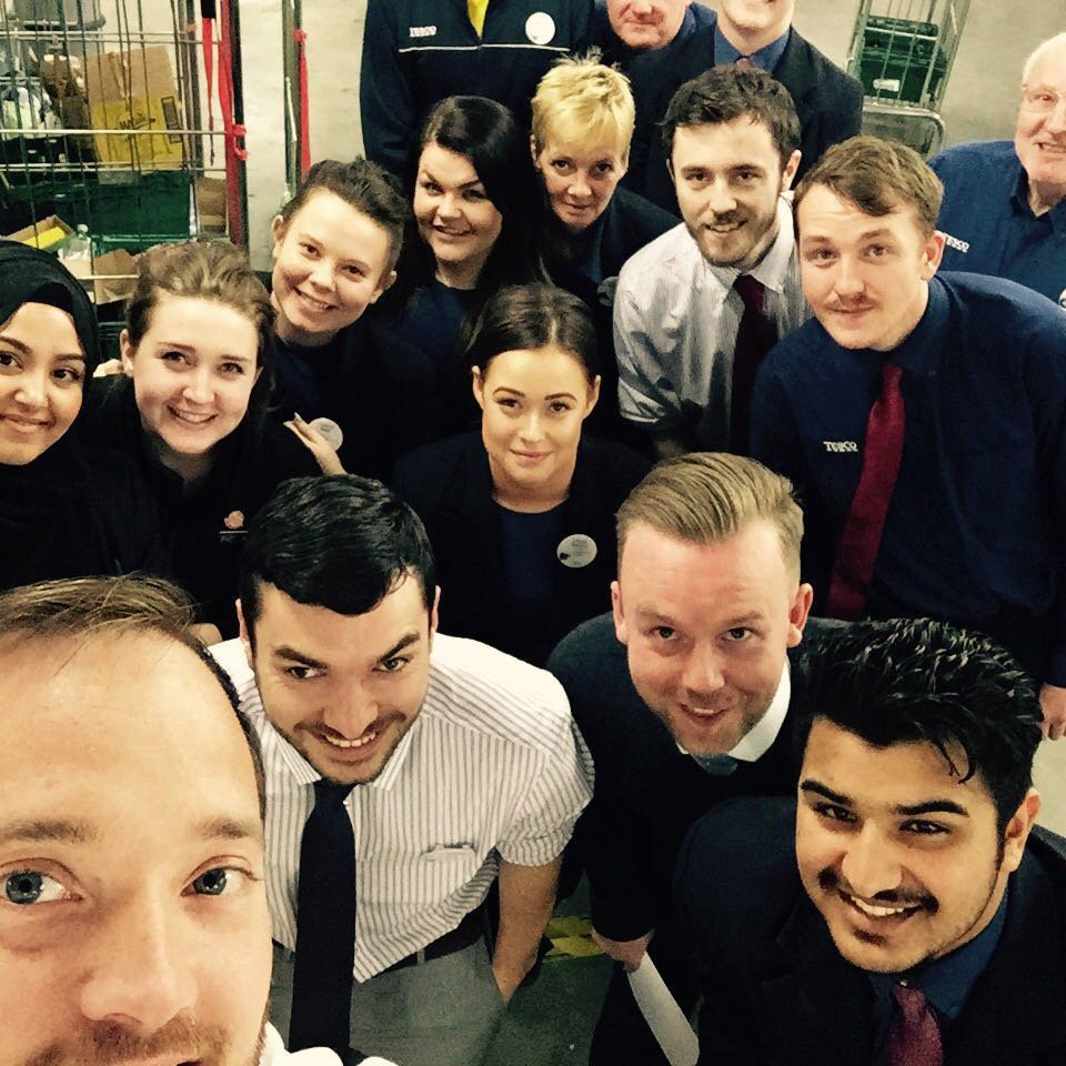 BenHines1's tweet photo. Service selfie @TescoTaplow @MattDoherty_20 @hamiltoncol @Larks77 @timclay81 https://t.co/zZKHr0EiP1