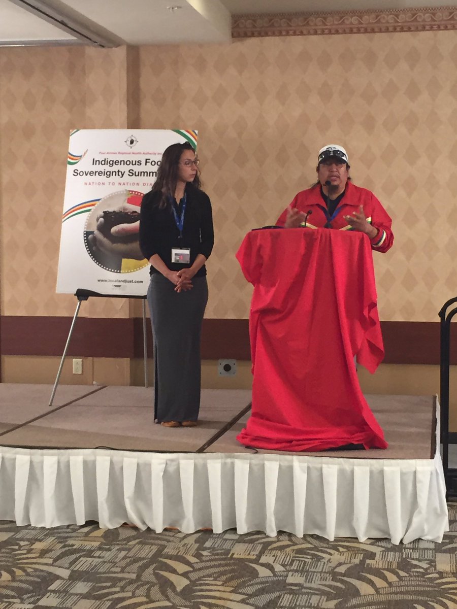 fourarrowsrha's tweet photo. Last day of #ifss2016 Indigenous Food Sovereignty Teachings &amp; Consultation. #Winnipeg https://t.co/zDeoSN4Cyk
