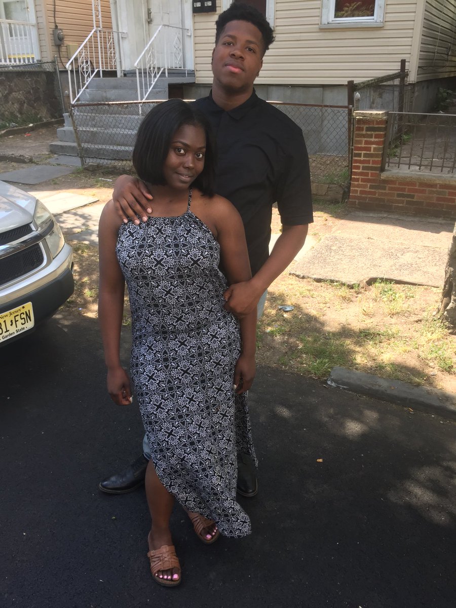 Abnormal_Britt's tweet photo. We made it 😩😭🎉💏🎓❤️❤️ next it's college #LU💙🔶 #RU https://t.co/sZrqY3B2O7