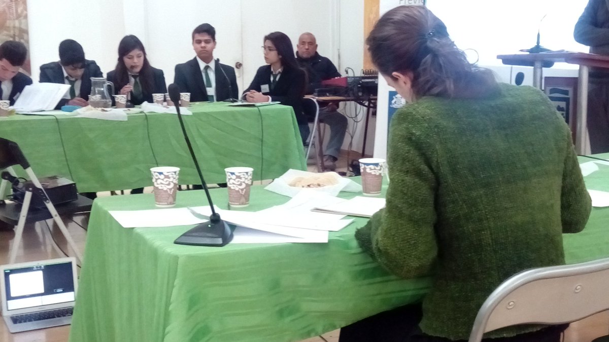 OMMR_Quilicura's tweet photo. Ahora, #DebatesEstudiantiles en @CULTURAQUILCURA @Senda_gob @muniquilicura @ACNURamericas https://t.co/62uSFcMpxQ