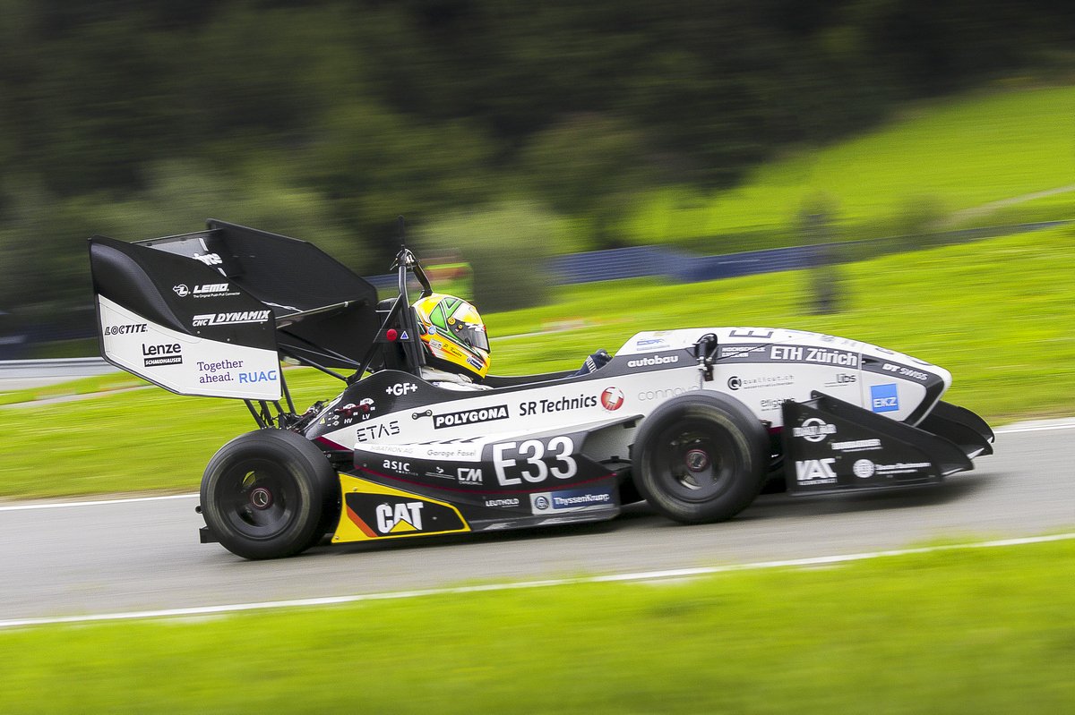 Fastmagmx's tweet image. Estudiantes rompen récord de aceleración. El #amzracing #Grimsel hace el 0 a 100 en 1.5 s!! bit.ly/28SjQKr