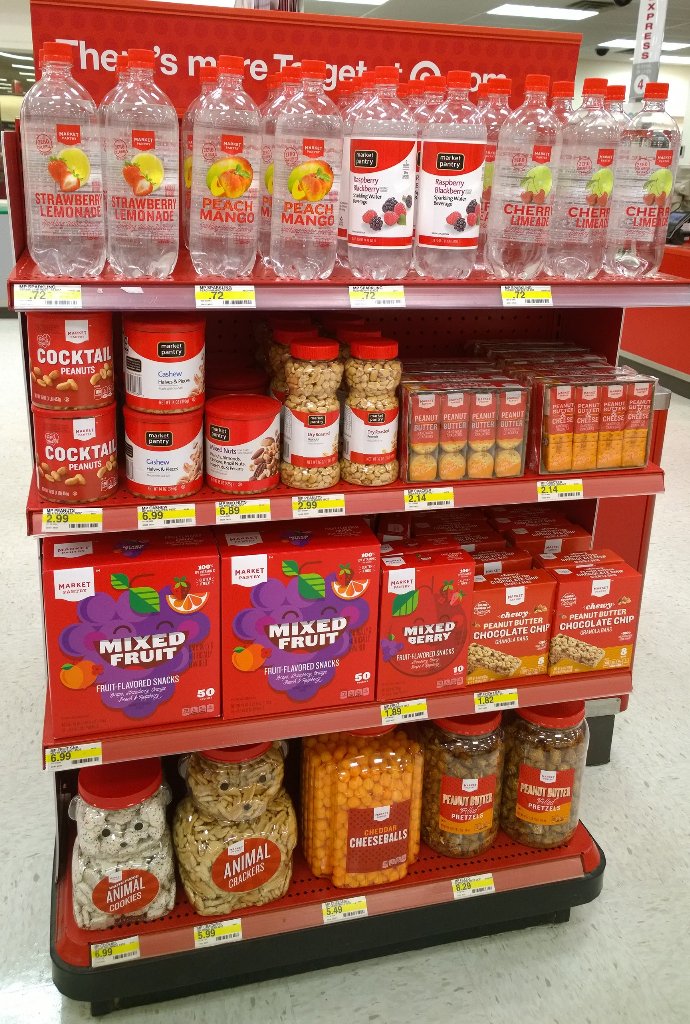aherrman918's tweet photo. Owned brands at the checklanes! #T0906 #G194MakesCents #D129CoinChasers @WhipLivingston @amberhafron @CiaraDiane https://t.co/dTrQmgN8ZD