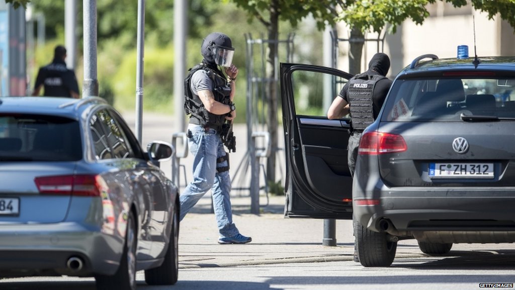At least 20 people injured after man attacks cinema complex in German town of Viernheim bbc.in/28ZEWoH