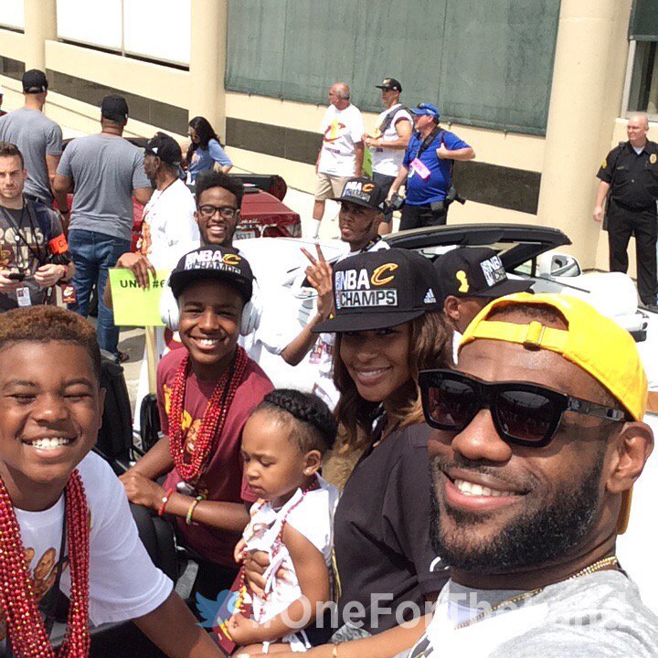 cavs's tweet photo. The James Family. #OneForTheLand https://t.co/XOSNXIM0il