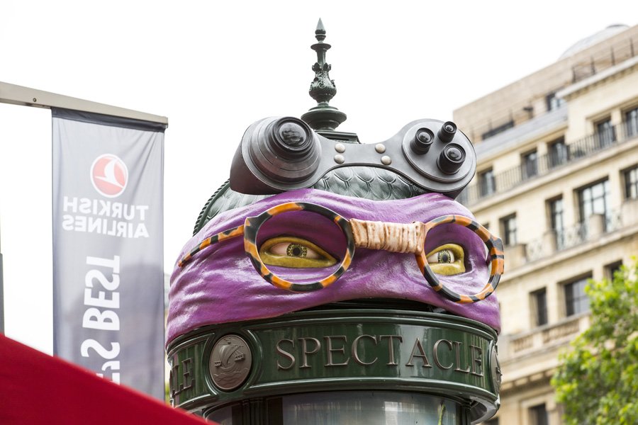 kultt_fr's tweet photo. Colonnes Morris #NinjaTurtles2 sur les Champs-Elysées. https://t.co/LnkFcnTTXS