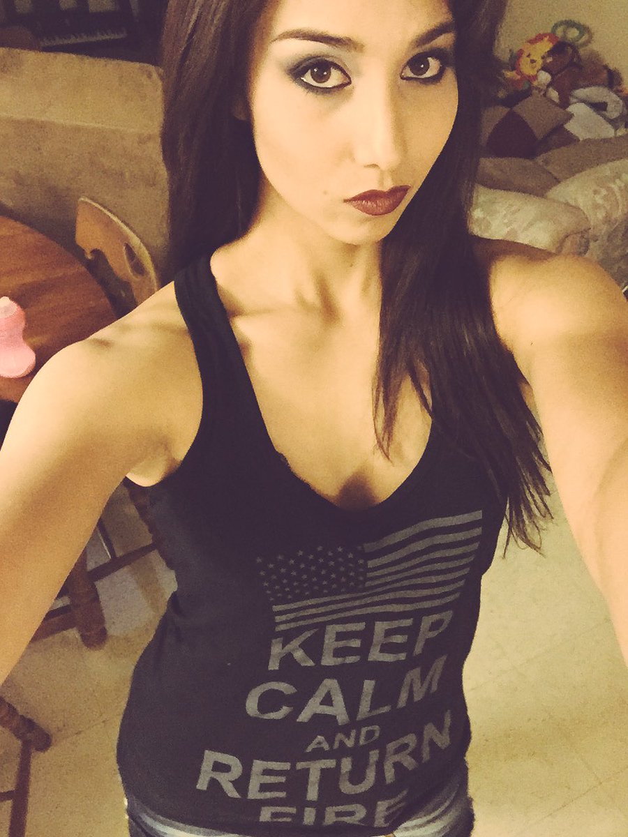 TheAndreaSixx's tweet photo. I'm basically in love with this shirt #keepcalmandreturnfire #rhec #countrygirlsdoitbetter https://t.co/BRKpMprk5p