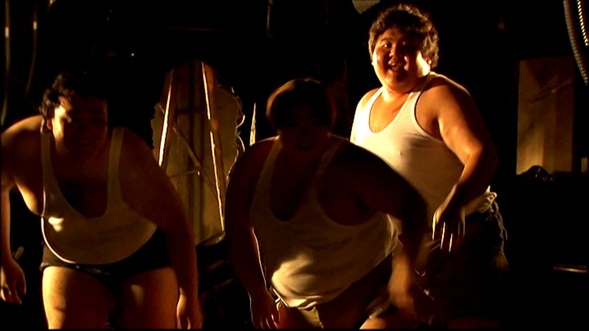Na Twitteru 人々はわずかな違いも全てデーモンだと思い見境もなく襲い始めた って疑心暗鬼みたいなナレーションで タンクトップのデブが楽しそうに殺戮を繰り広げる映像が流れる これが実写デビルマンの 作家性 ってヤツなんだよな Na Twitteru 人々はわずかな違いも全てデーモンだと思い見境もなく襲い始めた って疑心暗鬼みたいなナレーションで タンクトップのデブが楽しそうに殺戮を繰り広げる映像が流れる これが実写デビルマンの 作家性 ってヤツなんだよな