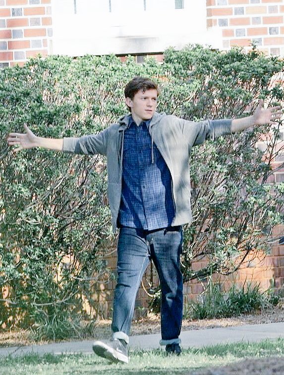 thollandfan's tweet photo. My #TeenChoice vote for #ChoiceMovieSceneStealer is @TomHolland1996 from #CaptainAmericaCivilWar (@CaptainAmerica) https://t.co/LQykMaeCND