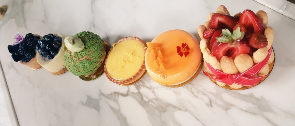 Getting rainbow-happy for #Pride all weekend <a href="/Lafayette380/">Lafayette</a>!  #oui #pastry #rainbowpastry #pridepastry #LoveWins