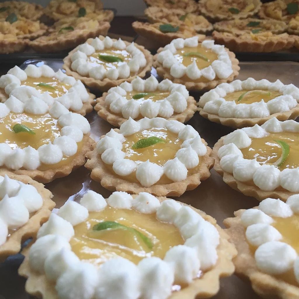 SaborCanelaMx's tweet photo. #SaborCanela #postreria #paydelimon #hechoscomoencasa #cafédeveracruz https://t.co/npZddtzN8p https://t.co/LXRYFiW94s