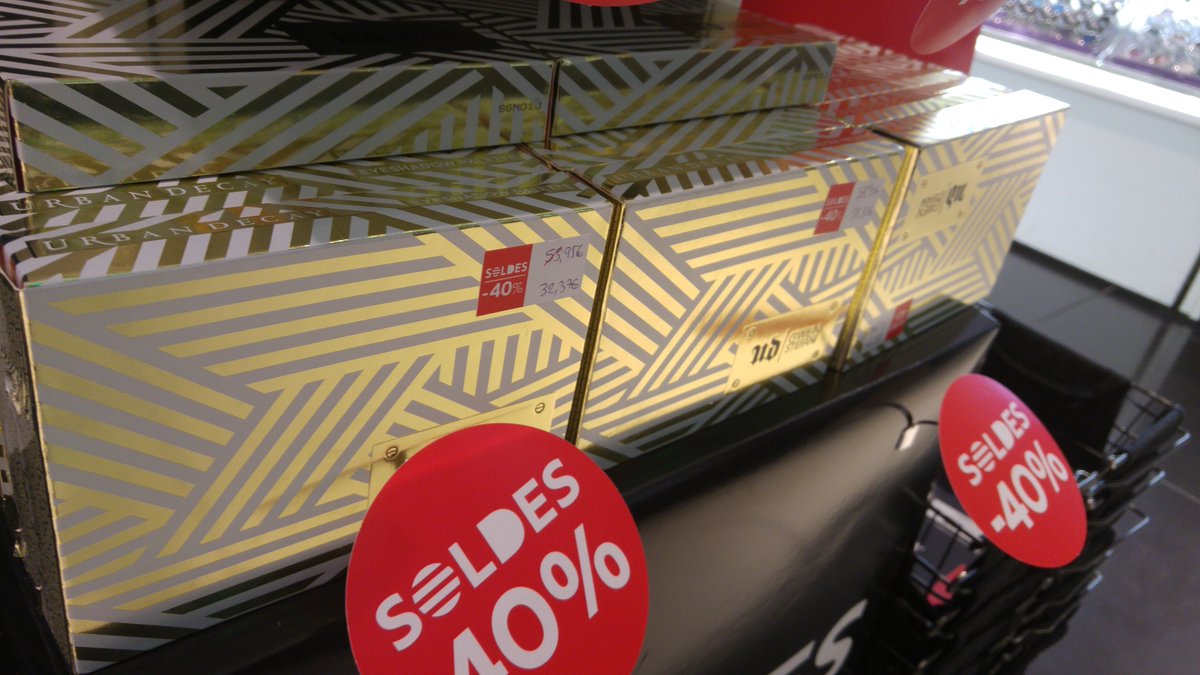 reichouss's tweet photo. Cette année Sephora ne rigole pas avec la promo ! https://t.co/u40fvEF14r