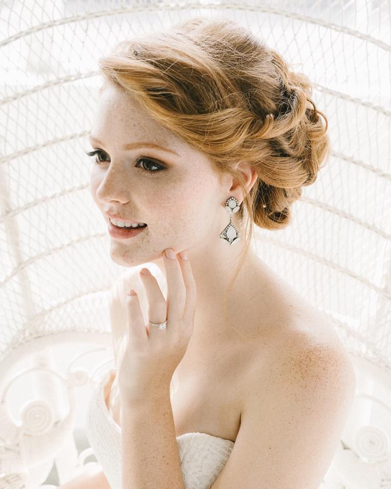 Find the perfect bridal accessories ✨ Follow the link to find a trunk show!
bit.ly/23YuUaa