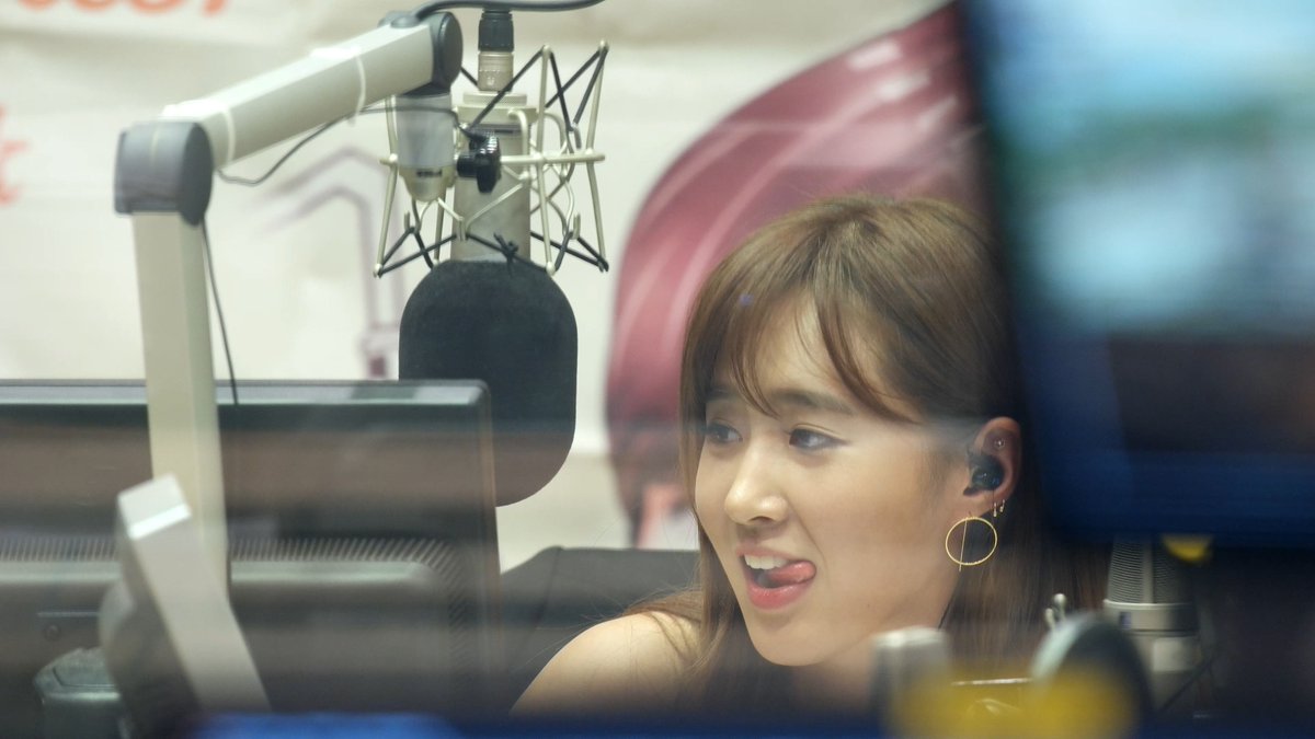 [PIC][23/24/25/26-06-2016] Yuri làm DJ đặc biệt cho "Radio KBS Cool FM Sukira" vào tối nay  Clpaf5XUkAAX-WF