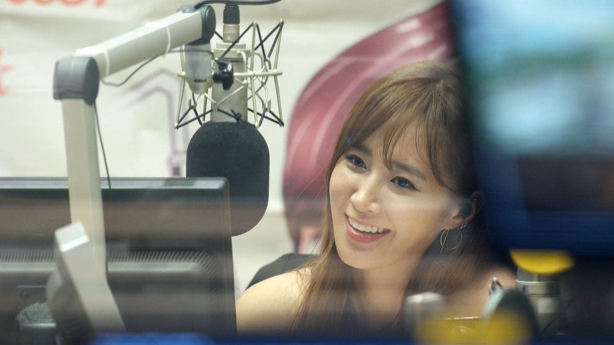 [PIC][23/24/25/26-06-2016] Yuri làm DJ đặc biệt cho "Radio KBS Cool FM Sukira" vào tối nay  ClpagdwUsAA1KAs