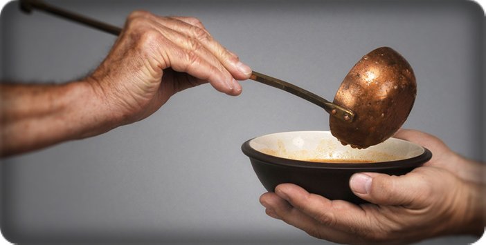 Sormuşlar
Nasıl Zengin Oldun
Demiş
Ben Verdim Allah Verdi, Ben Verdim Allah Verdi
Ee
Allah'ı geçmek mümkün değil ki