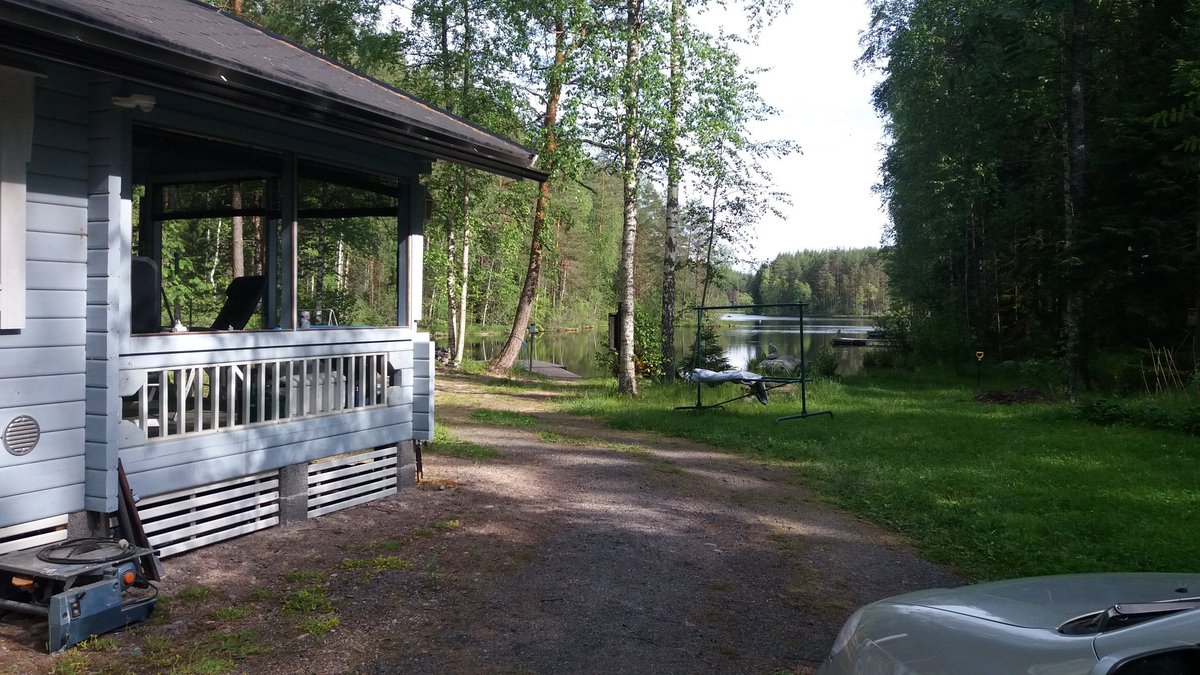raato80's tweet photo. Hyvää Juhannusta! 
#juhannus #mökki #kesäloma #tikkataulu #haukinappaa #kokkokuinkokko #jämsä #parastajustnyt #kuu https://t.co/POkhH60Bfi