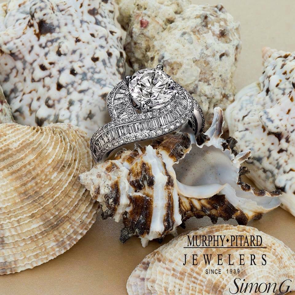 Come out of your shell with this stunning piece! #ThursdayThoughts #Diamond #Sparkle #Engaged  #Wedding #SimonG