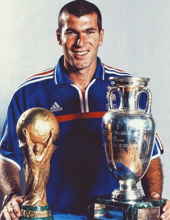 europeanscenes0's tweet photo. Happy birthday to Zinedine Zidane. One of the greatest midfielders ever turns 44 today. https://t.co/NqegosdN9C