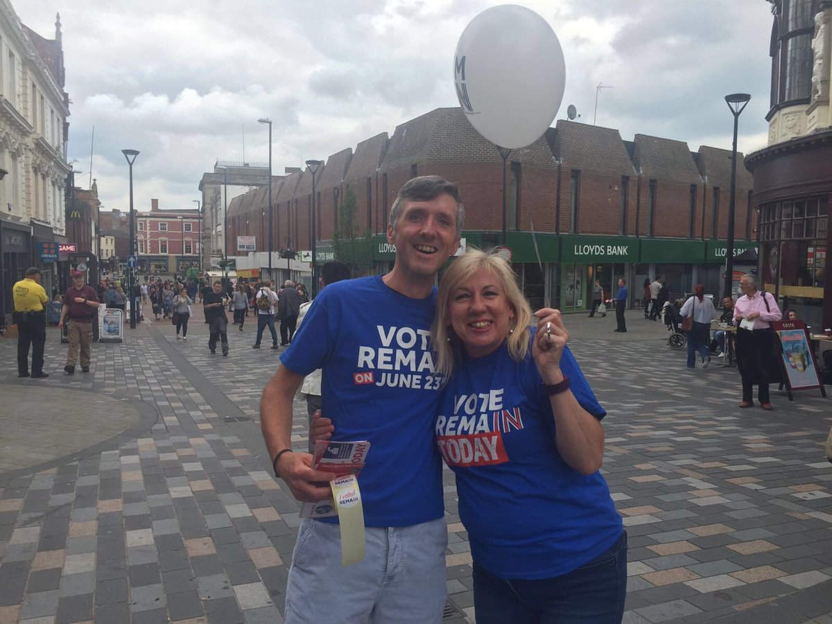 EMidsStrongerIn's tweet photo. More and more people are voting to #Remain. #Derby is #StrongerIn https://t.co/73iDIukBUz