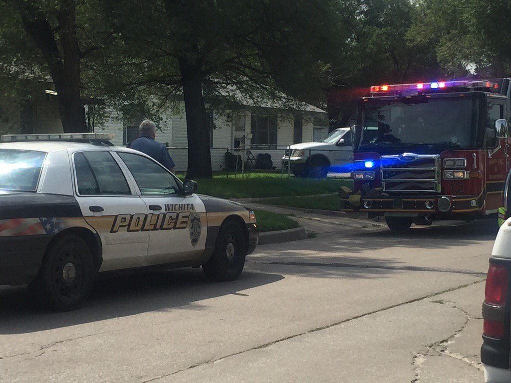 Possible drowning in south Wichita. Neighbors say family w/ 4 kids lives at home. #kwch12