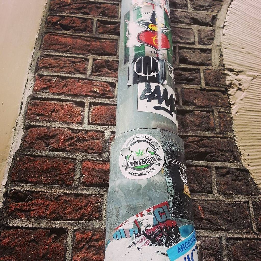 EmanuelKotzian's tweet photo. @cannagusto in #amsterdam #ilike #cooking with #cannabis thanx @abscent.eu for #date https://t.co/caMZ2NSezI