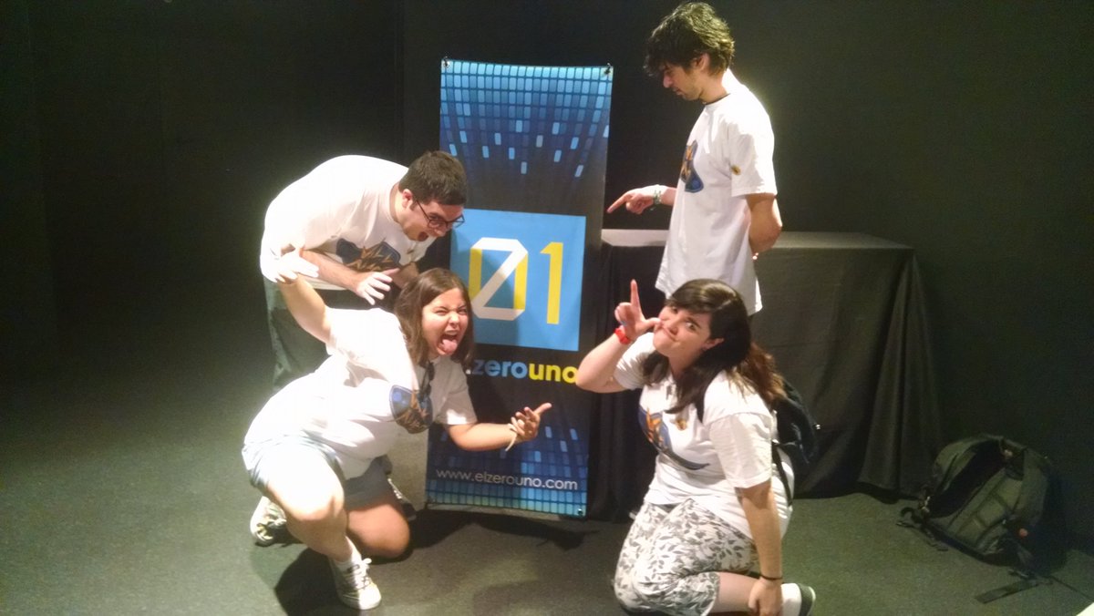 VillAlien's tweet photo. #VillAlien Team en @elzerouno presentando nuestra creación https://t.co/tsFLOLCF0K
