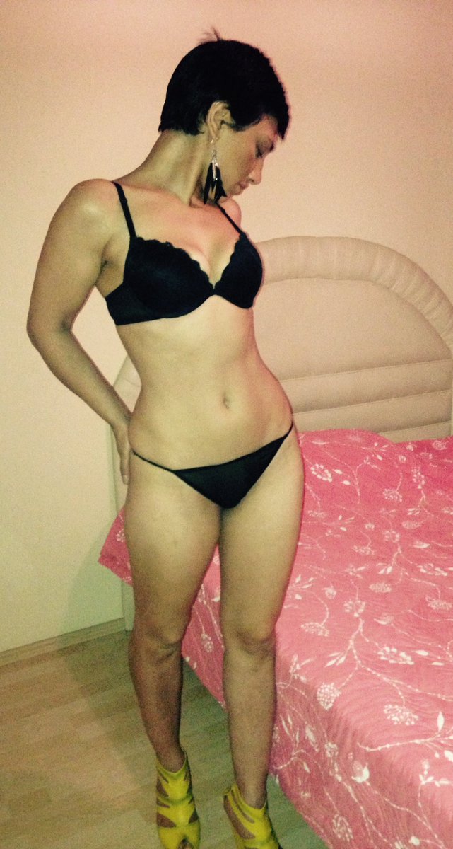 EscLena1's tweet photo. Escort Lena Ataköy de kendi evimde görüşüyorum. https://t.co/pxCOT86r4M