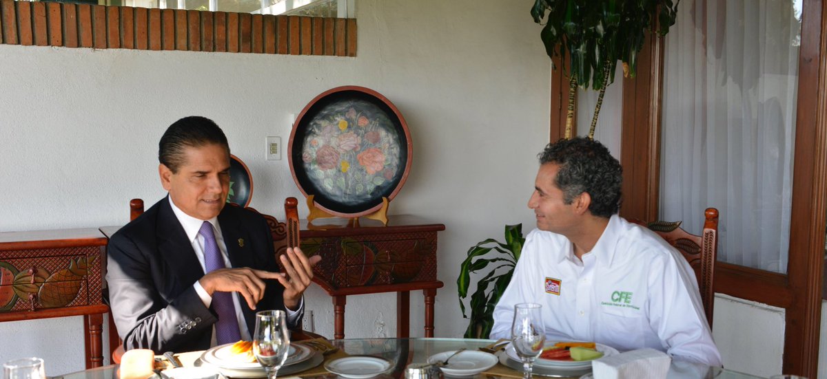 En #Morelia, sostuve una reunión de trabajo con el Gobernador de #Michoacán, @Silvano_A.