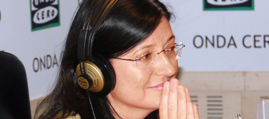 🔊 Mari Pau Domínguez en <a href="/Juliaenlaonda/">Julia en la Onda</a>: "Felipe V era un obseso sexual patológico" ondace.ro/c24jd2