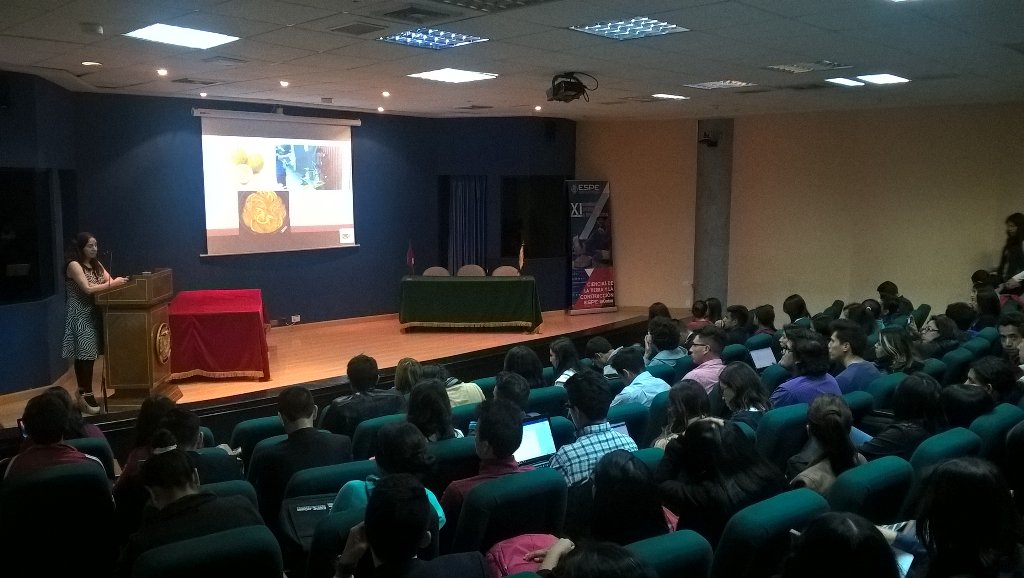 CristianTacuri's tweet photo. #CYTESPE2016 Expositora Ing. Paulina Guevara https://t.co/oNrFkdHkZb