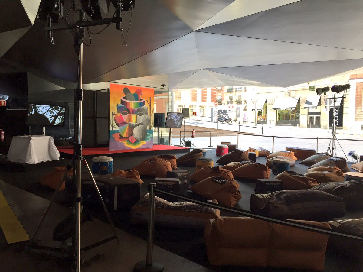 Todo preparado para la intervención de <a href="/OKUDART/">OkudaSanMiguel</a> en <a href="/CaixaForum/">CaixaForum</a> #Madrid con <a href="/FundacioCuixart/">Fundació Cuixart</a> ¡OS ESPERAMOS!