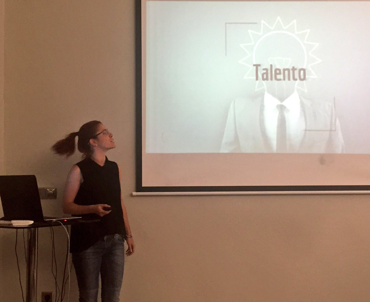 MyriamCarrel's tweet photo. Con un aire creativo @FlaaJim nos presenta su #MiniClass #Talento, ese potencial que desarrolláis en #MasterMPD ;) https://t.co/7Ejb4QilzA