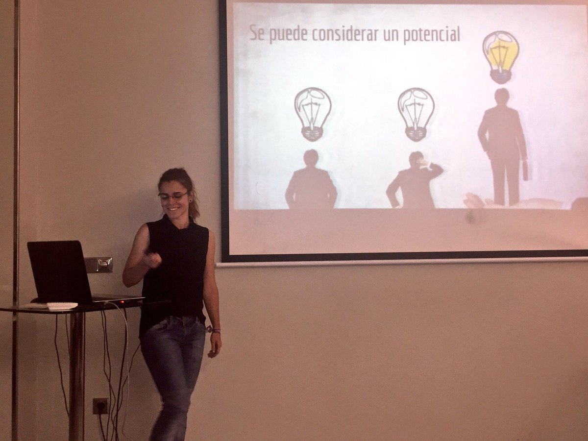 MyriamCarrel's tweet photo. Con un aire creativo @FlaaJim nos presenta su #MiniClass #Talento, ese potencial que desarrolláis en #MasterMPD ;) https://t.co/7Ejb4QilzA