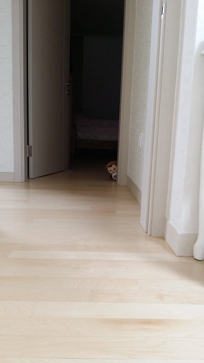 solokji's tweet photo. "jongin we have chicken for dinner tonight" https://t.co/14qkBEviqr