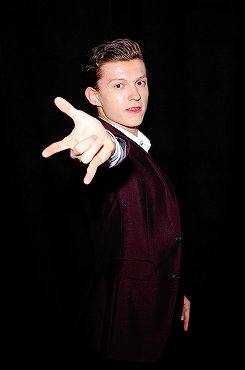 tomhollandbr's tweet photo. ONE year!
My vote for #ChoiceMovieSceneStealer is @TomHolland1996 https://t.co/29oKKW3QoT