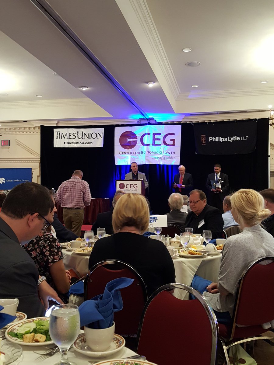 <a href="/WorkOrderes/">WorkOrder.es</a> accepts the #liftoff award at today's <a href="/CEG_NY/">CEG</a> tech awards. #startuptechvalley #growing