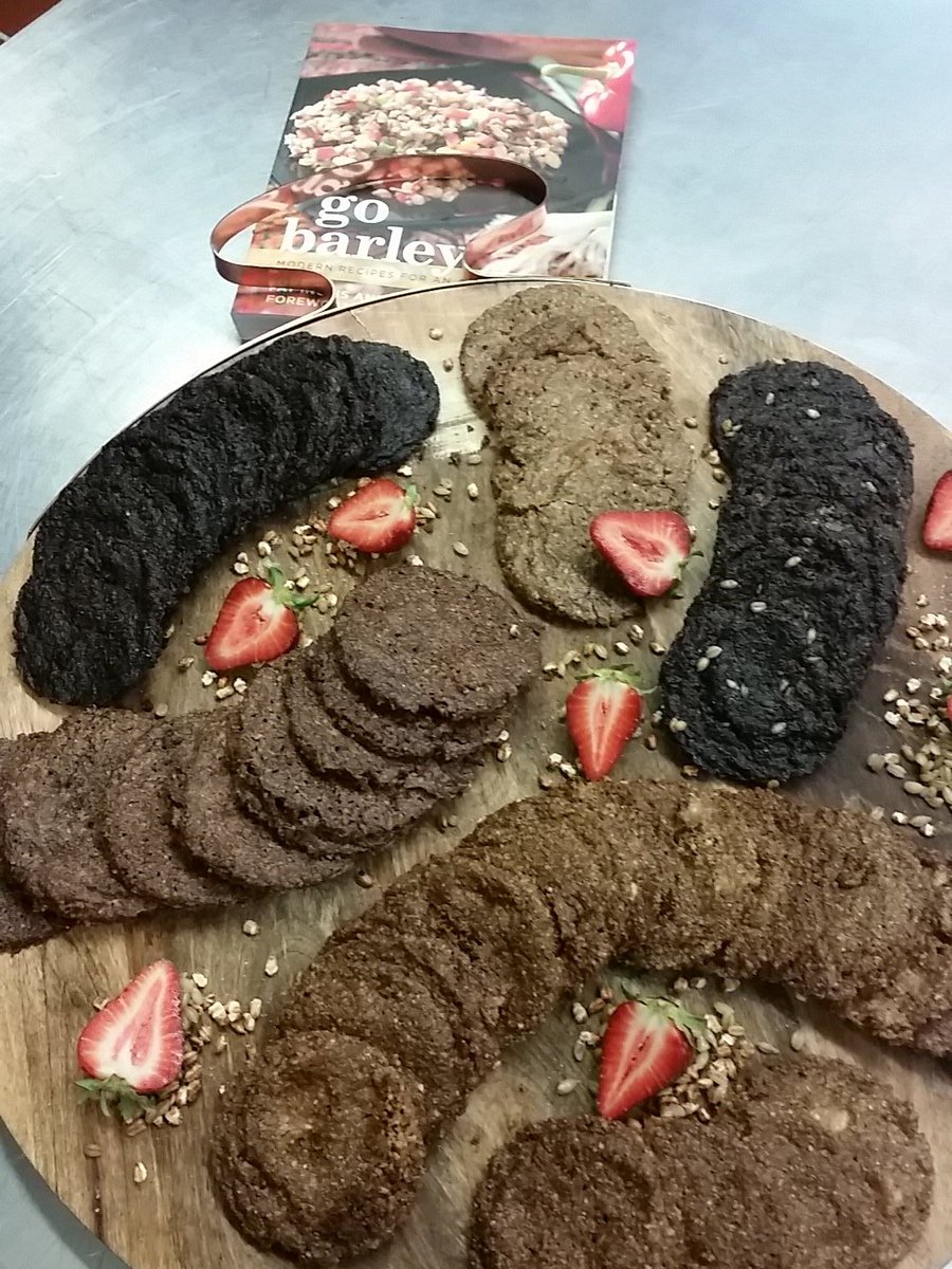 cravekwb's tweet photo. .@LoudMouthComm @crystalluxmore @GoBarleytweets @Woodennob Here is the finished product! #tastetesttime https://t.co/kEMPoI6QOp