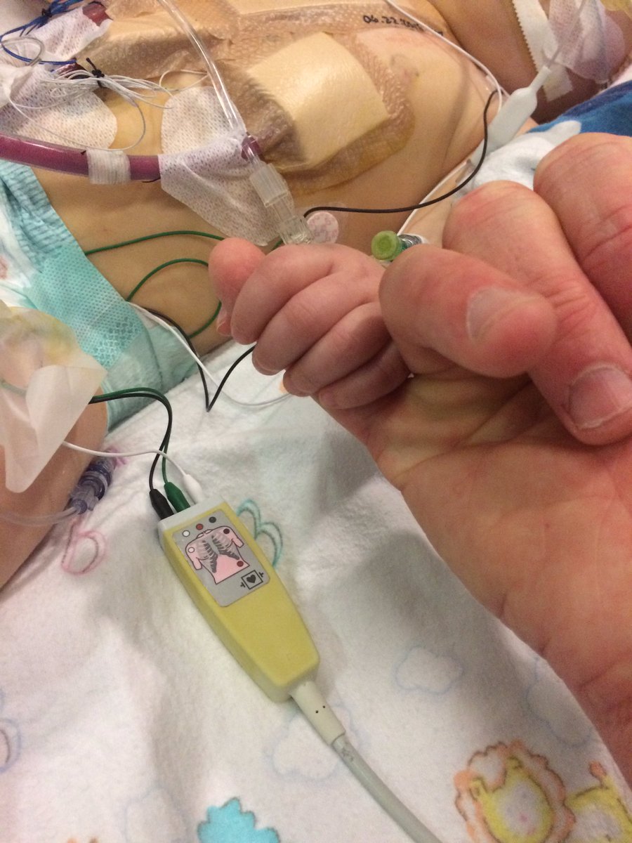 ciauna's tweet photo. Take one minute to say a prayer, that's all we need. I love you little heart warrior❤️ https://t.co/H1kWjo8A8q