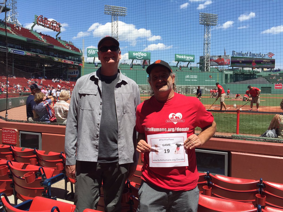 whereschicorob's tweet photo. Game 19 Awesome seats thanks to cousin Buddy at Fenway @whitesox v @RedSox #PitchForPaws https://t.co/mnMh1Xo3Hn https://t.co/JXhsB5kaR4