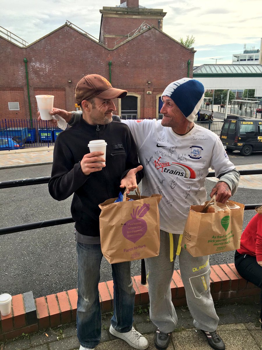 Alimdaad_UK's tweet image. Join the team now at Blackburn Boulevard where @tesco are holding a Multifaith #Ramadan event.

Free food for all.