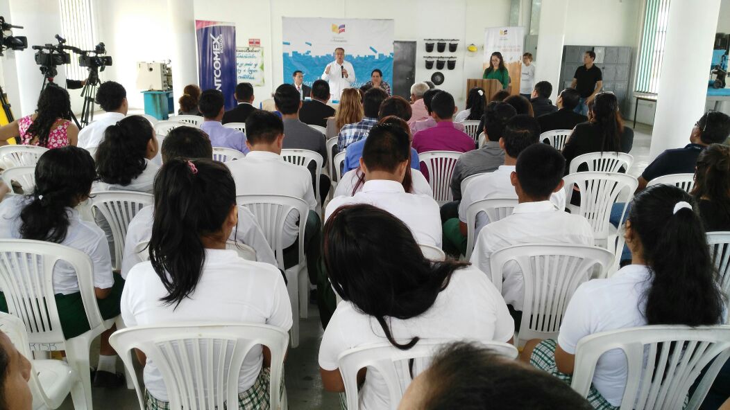 "El #BTProductivo es para estudiantes que desean incorporarse rápidamente en el mundo laboral" <a href="/AXEA65/">Augusto Xavier Espinosa Andrade</a>