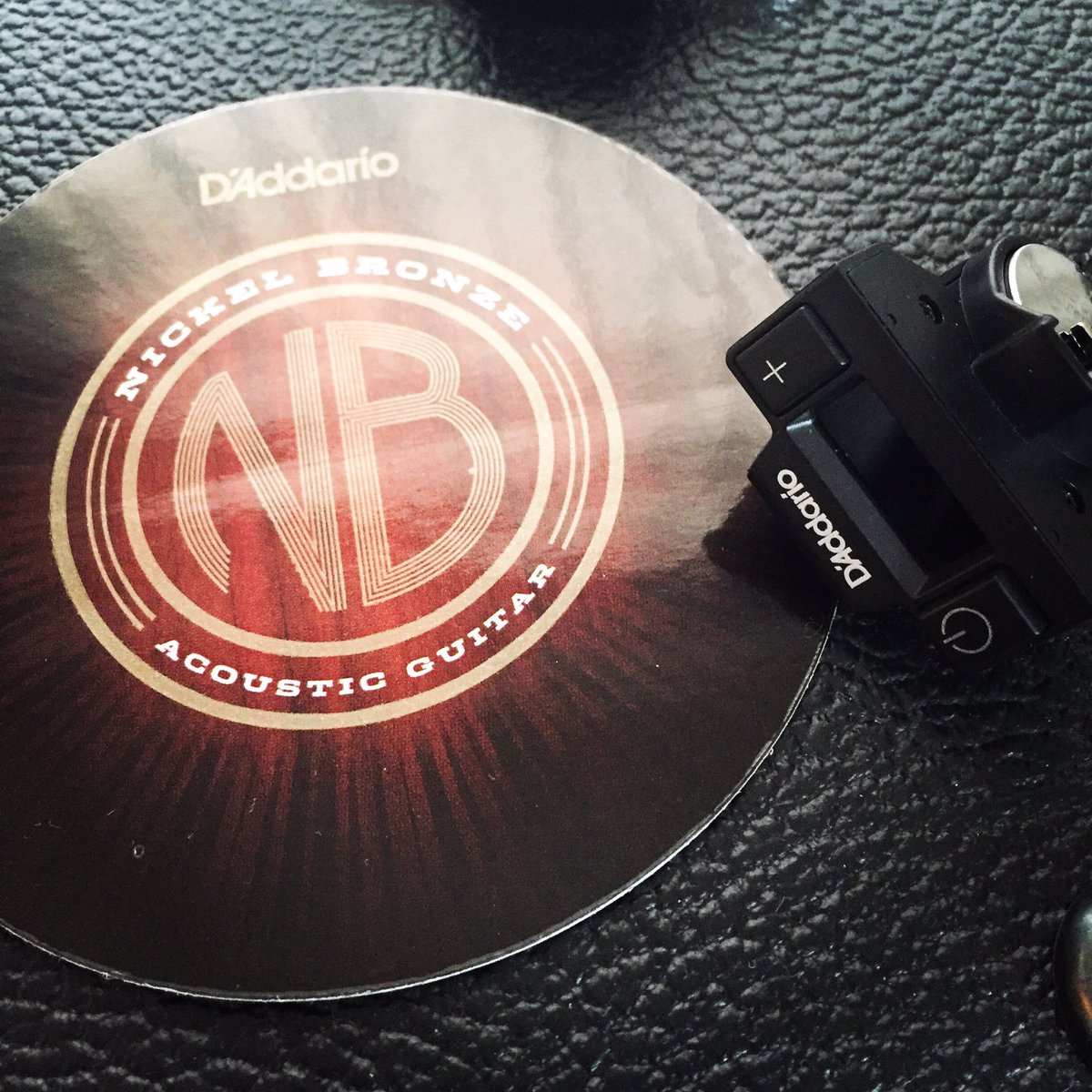 guitarsaurus's tweet photo. Stopped by Daddarios #NAMM party &amp; got me goodies. @NashArtRel is the man &amp; @DaddarioandCo is the one he does it for https://t.co/eFF5TBel7k
