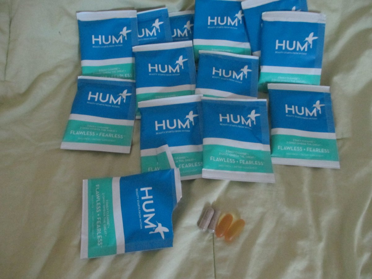 LoveAnna111's tweet photo. Great #skin starts on the inside thanks @HumNutrition full review @ https://t.co/DjslY2wcvu #KeepHUMming #bblogger https://t.co/MBuXj7AHww