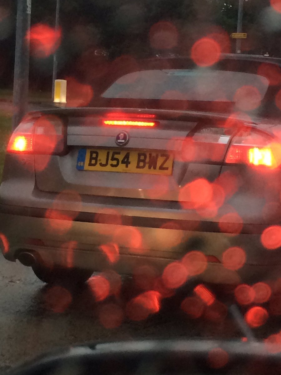 eloiseanne24's tweet image. Car #swerving &amp;amp; driving #erratically in #Clacton #possiblydrunk #essex @EssexPoliceUK I have videos.